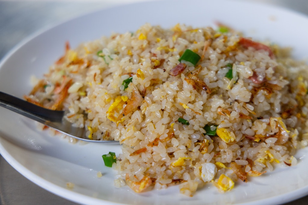 Resteessen deluxe: Gebratener Reis mit Gemüse und Ei