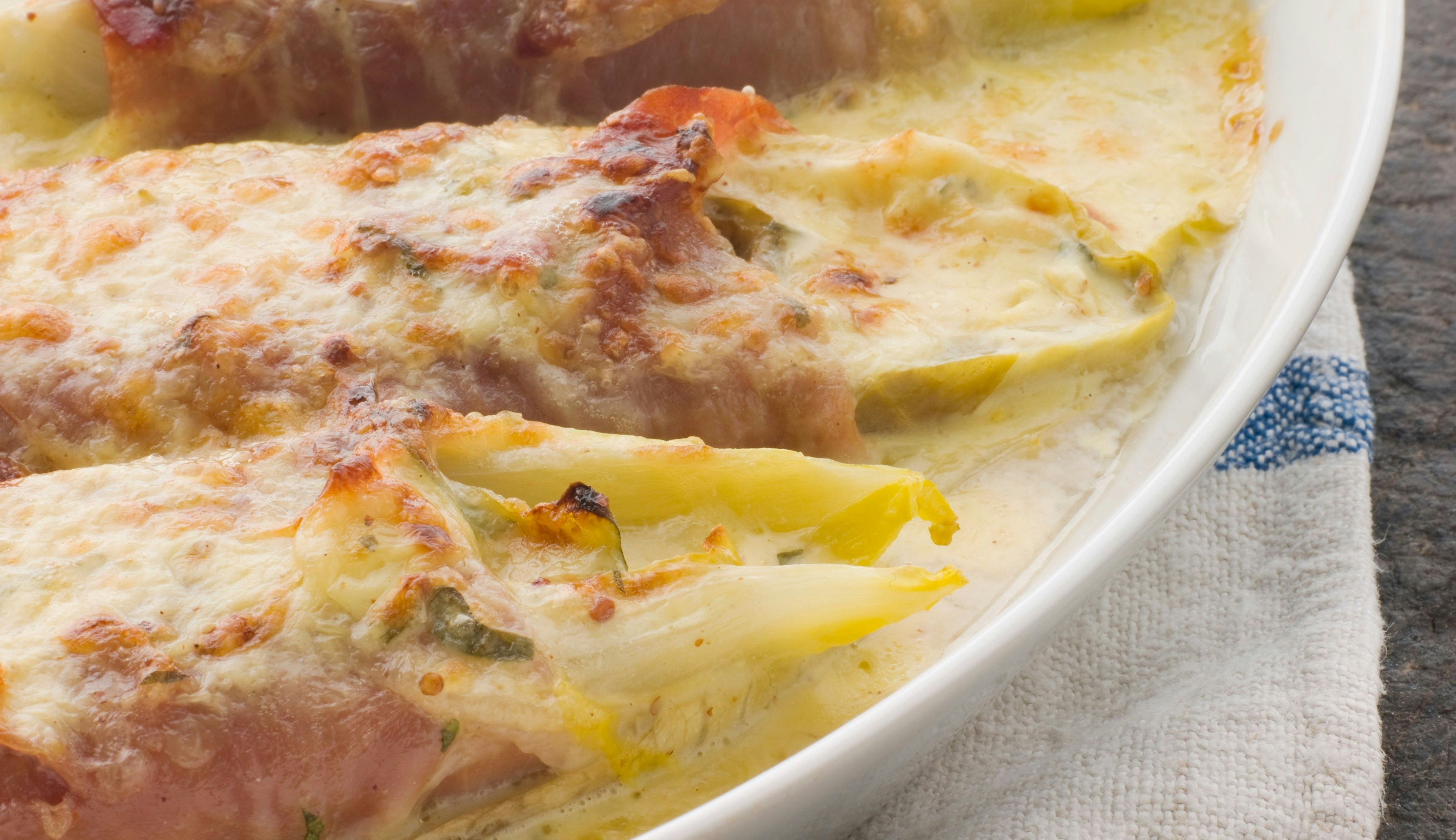 Geniales Rezept für Chicorée-Schinken-Auflauf: Leckeres Wintergemüse im ...
