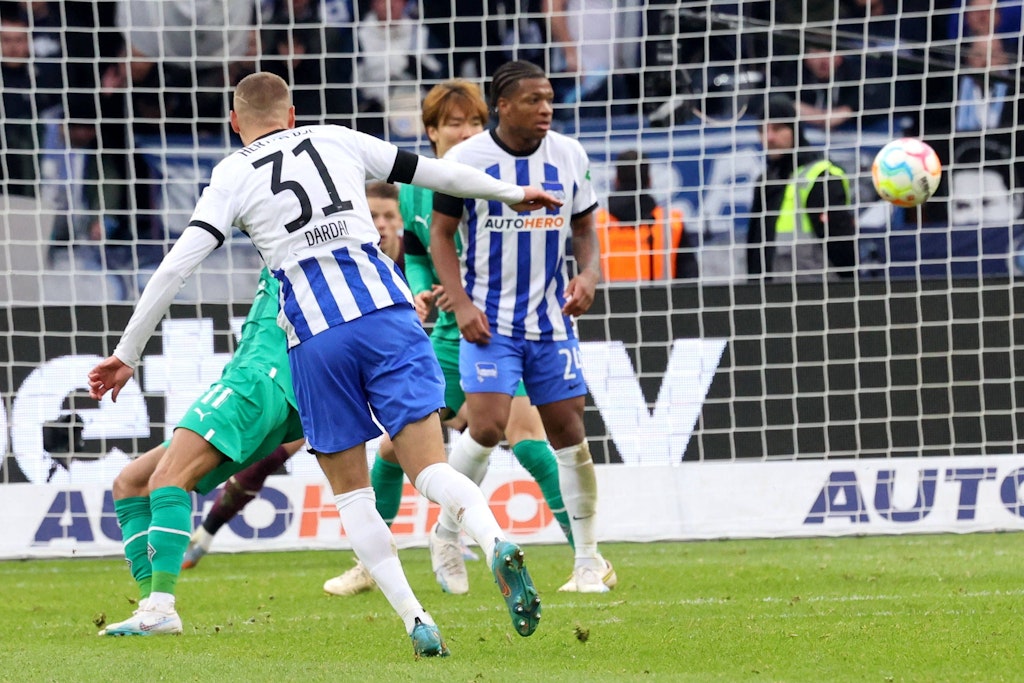 Der Schuss saß prächtig! Marton Dardai traf vier Wochen zum 2:1 für Hertha BSC gegen Gladbach (Endstand 4:1). Der Hammerschuss könnte Tor des Monats Februar werden.