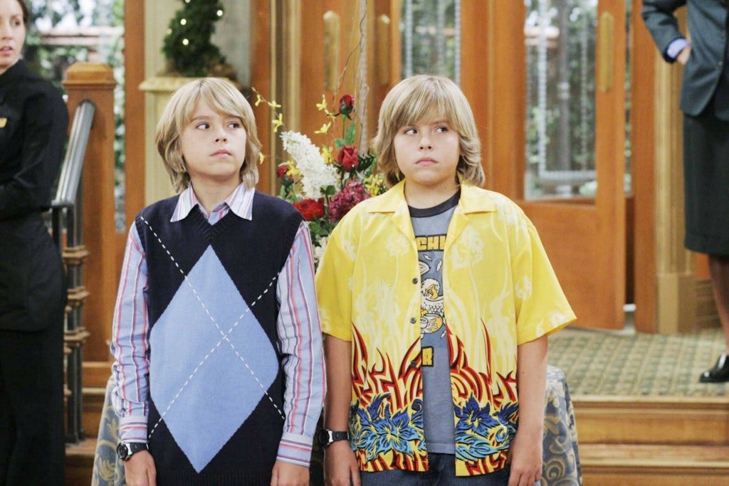 Cole und Dylan Sprouse in einer Szene von Hotel Zack & Cody.