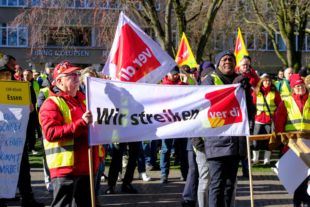 Seit Wochen hält Verdi die Republik mit Warnstreiks in Atem, am 27. März wird sogar gemeinsam mit der EVG gestreikt.