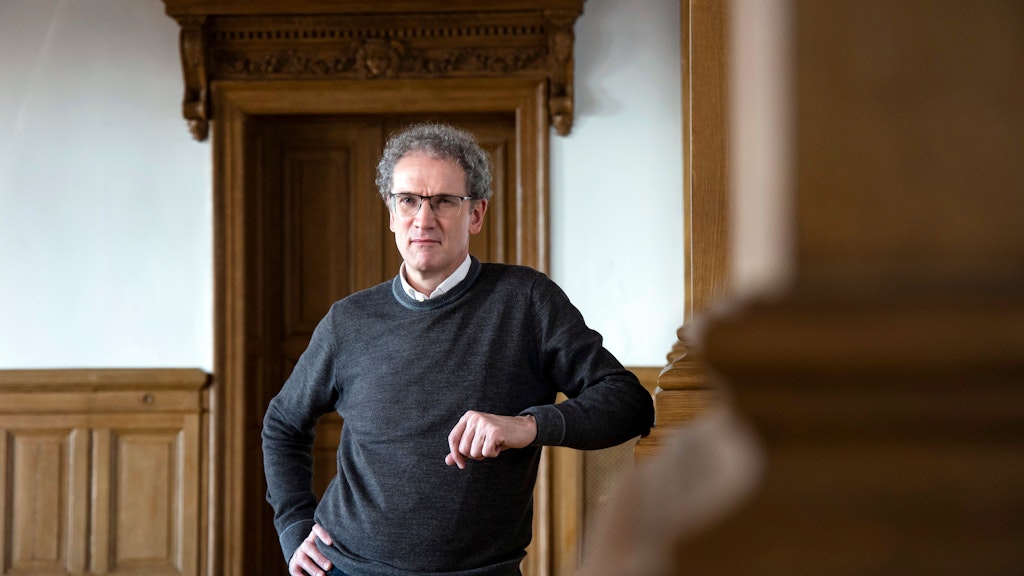 Schriftsteller und Literaturwissenschaftler Dirk Oschmann: In seinem neuen Buch schreibt er sehr kritisch über die Beziehung zwischen den West- und Ostdeutschen nach 32 Jahren Einheit.