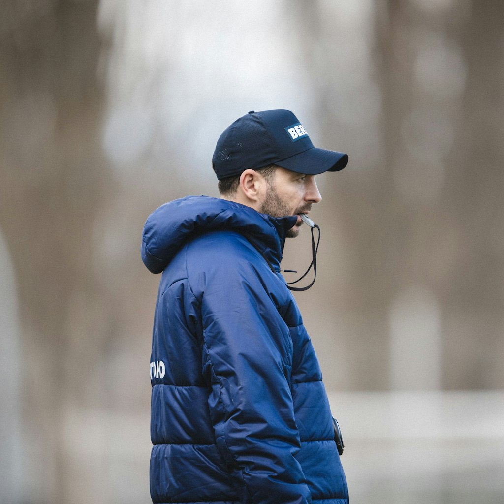 Zum Glück! Trainer Sandro Schwarz meldete sich Freitag nach seinem Virusinfekt bei Hertha BSC wieder gesund zurück.