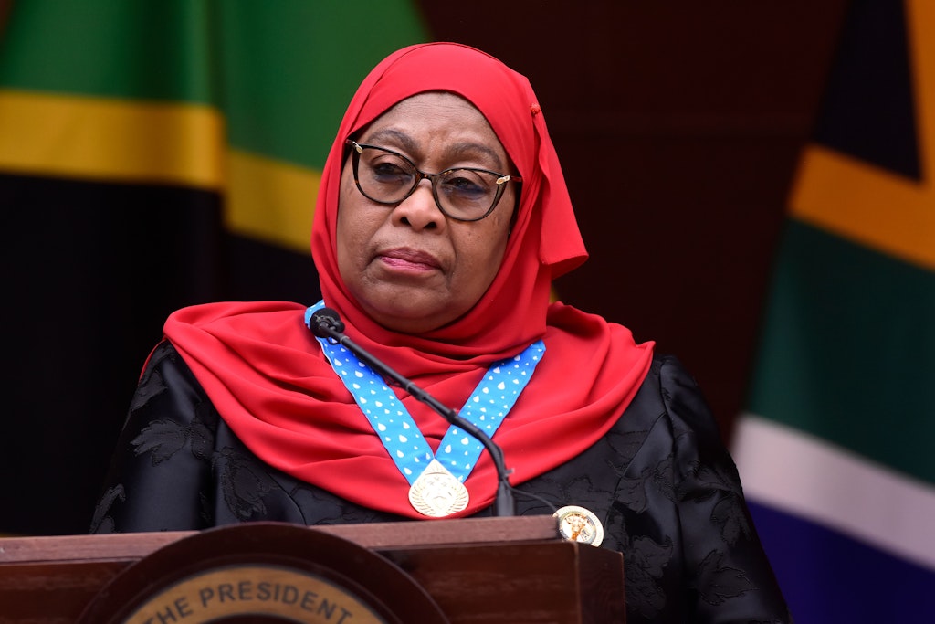 Tansanias Präsidentin Samia Suluhu Hassan ist die erste Frau, die das Land regiert.