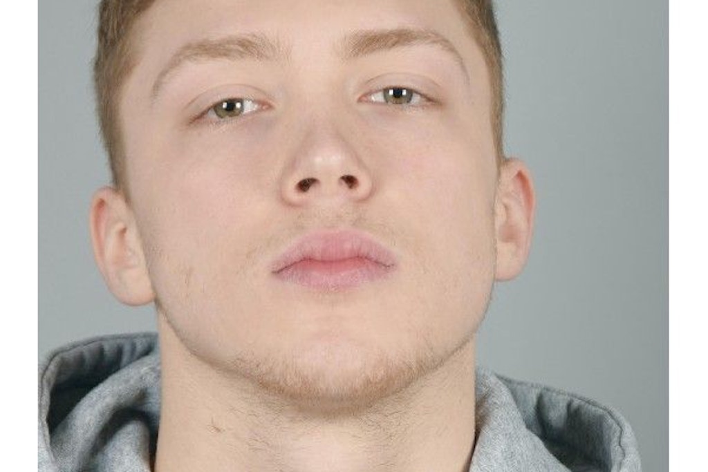 Der 21-jährige Tatverdächtige Yevgeni A. ist kasachischer Staatsbürger. Er ist 1,68 Meter groß und schlank.