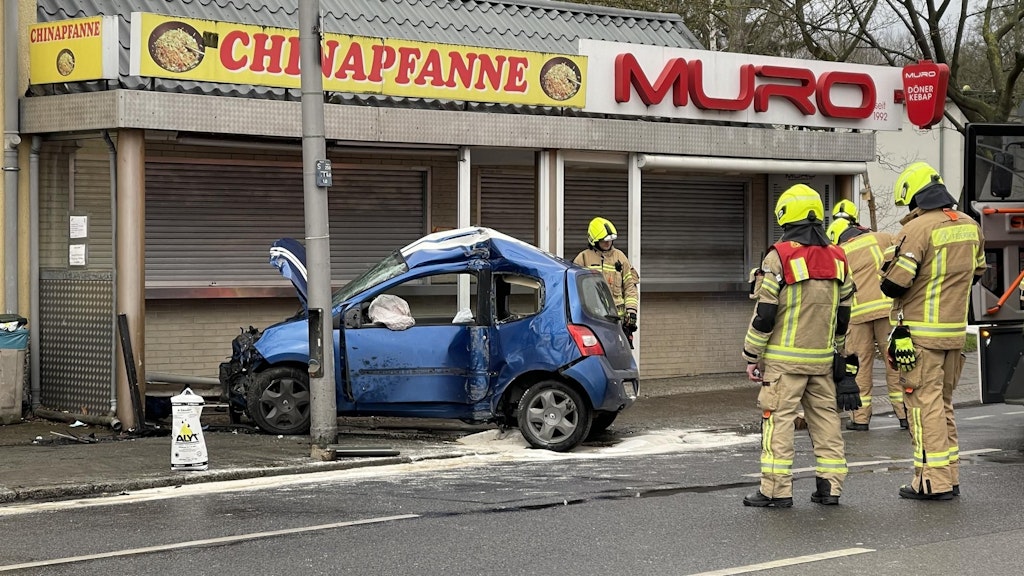 Der Twingo wurde komplett zerstört.