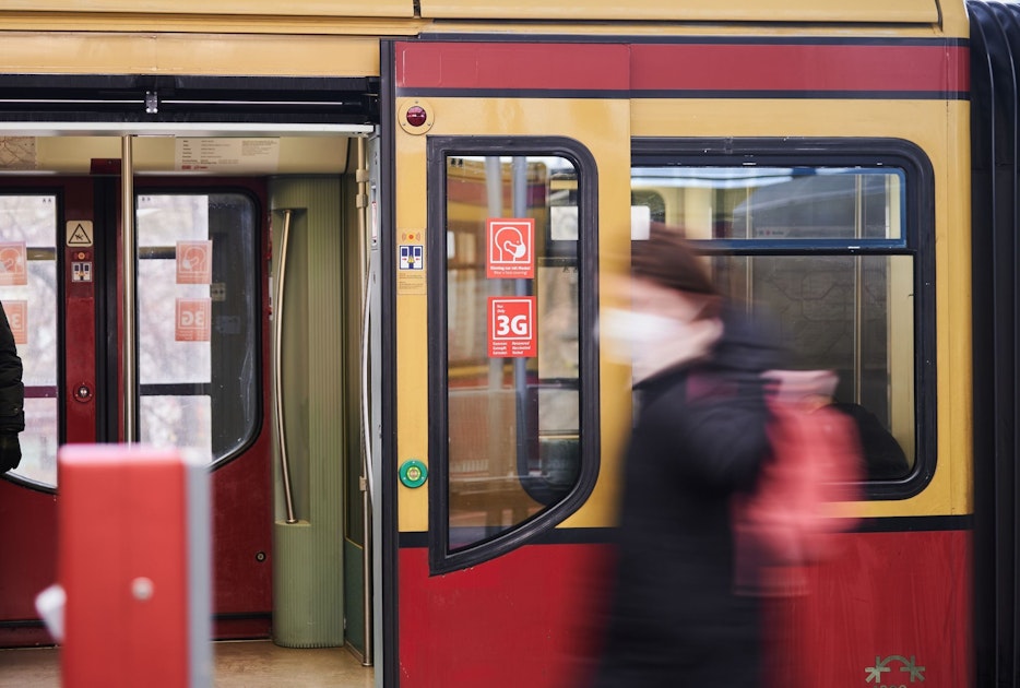 Kabeldiebstahl-bei-der-S-Bahn-Zugverkehr-der-Linien-S8-S2-und-S85-eingeschr-nkt