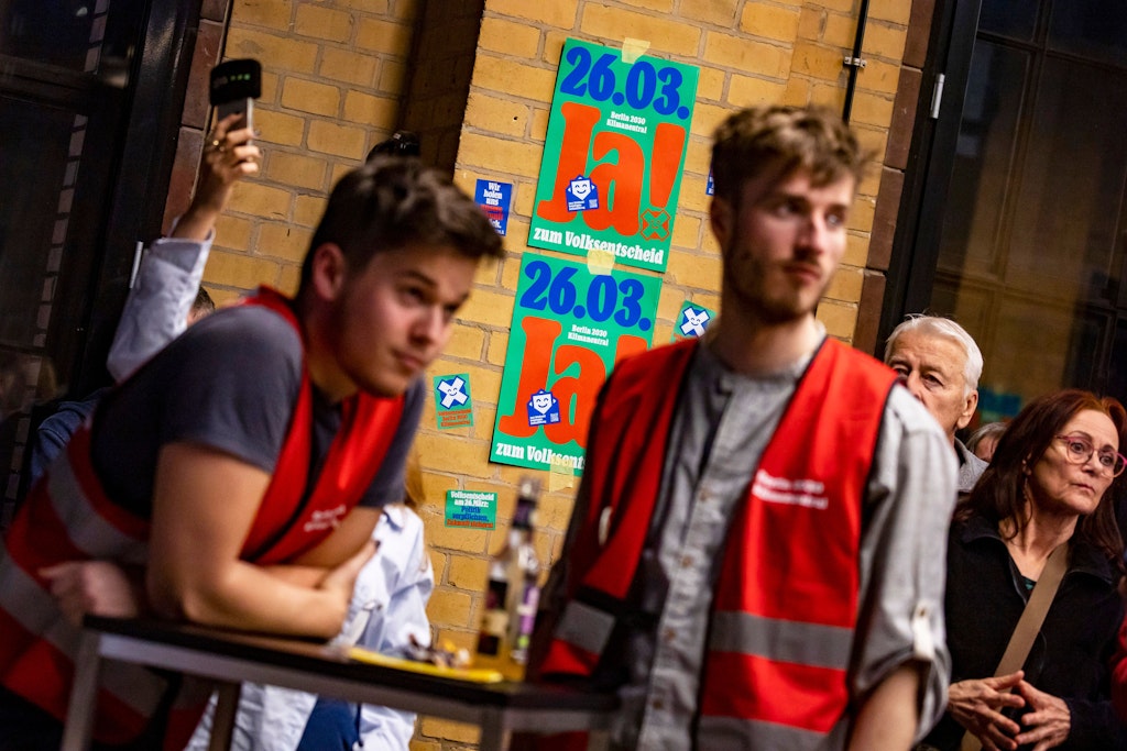 Auf der Wahlparty beim Klima-Volksentscheid gab es enttäuschte Blicke.