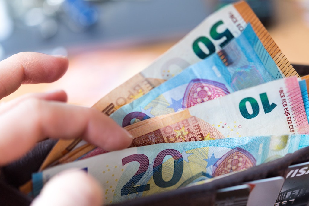 Auch beim Girokonto kann man bei richtiger Wahl ein paar Euro sparen. (Symbolbild)