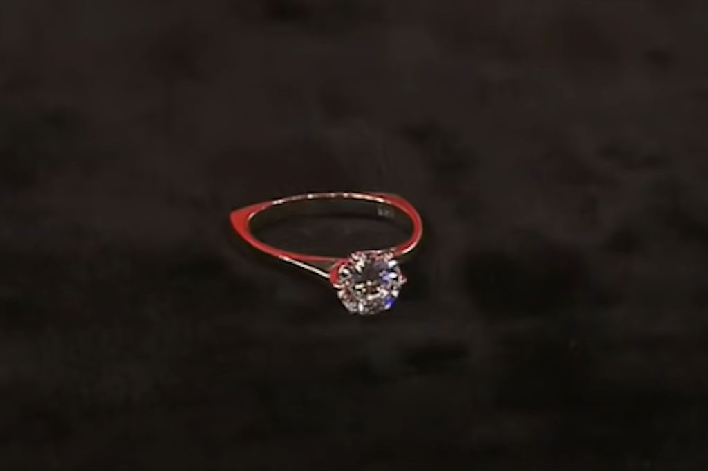 Dieser Ring soll bei „Bares für Rares“ verkauft werden.