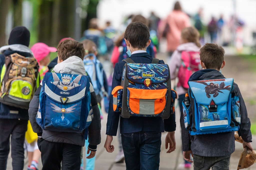 Die Kinderarmut wächst – und der Streit um die geplante Kindergrundsicherung spitzt sich zu.