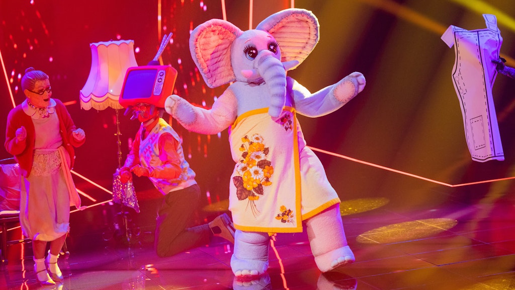 Der Frotteefant bei seinem ersten Auftritt in der ersten Folge von „The Masked Singer“.