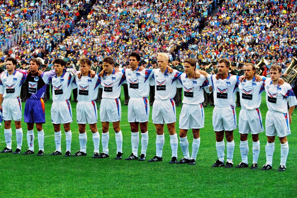 Die Amateure von Hertha BSC verzückten 1993 die Fußballwelt, verloren das DFB-Pokalfinale als krasser Außenseiter gegen Bayern Leverkusen knapp mit 0:1. 