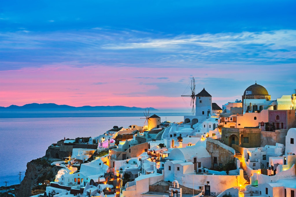 Die griechische Insel Santorini ist malerisch schön. Doch ein Seismologe sagte ihr ein dramatisches Schicksal vorher. 