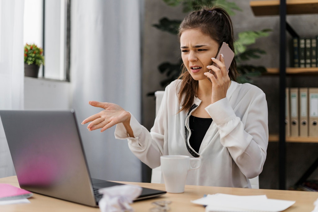 Achtung, Telefonbetrug: Bei bestimmten Rufnummern sollten Sie nicht ans Telefon gehen.