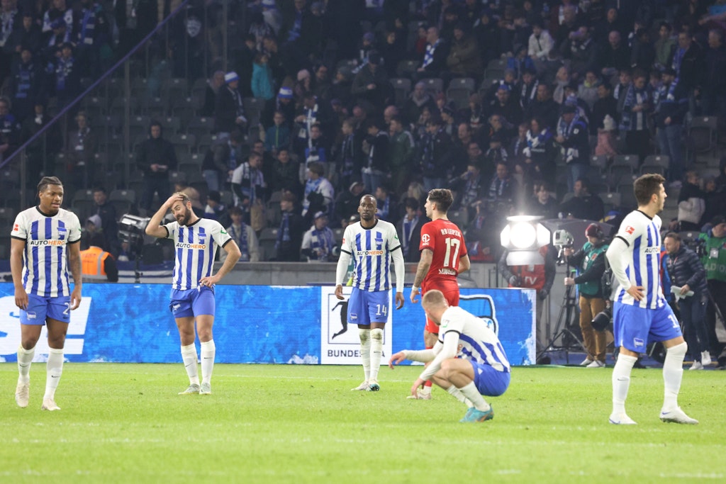 Au Backe! Liegen die Datenexperten richtig, steigt Hertha BSC diese Saison direkt in die Zweite Liga ab. 