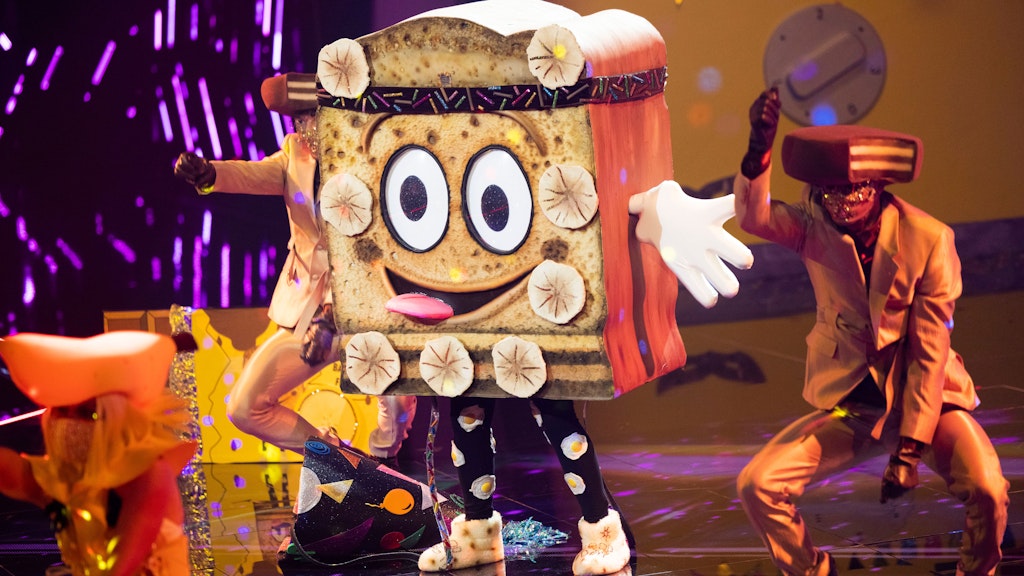 Der Toast überzeugte bei „The Masked Singer“ erneut mit einer genialen Performance - und schaffte es sicher in die nächste Runde.