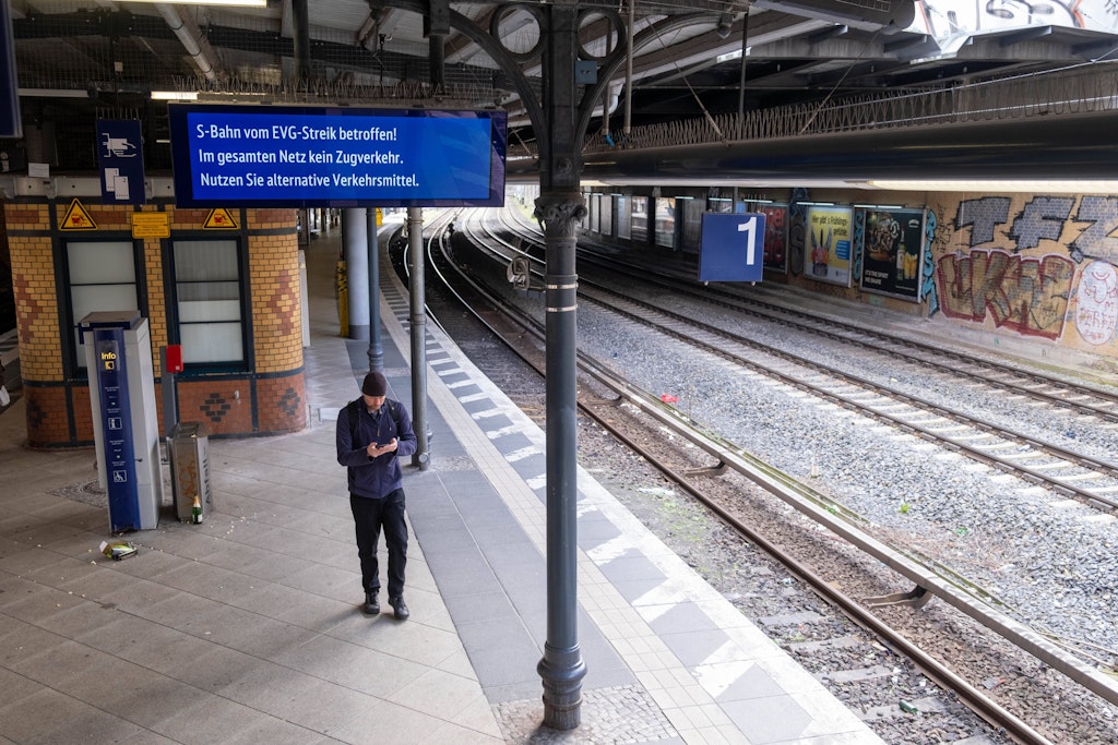 Auf den Bahnhöfen droht durch den EVG-Streik schon wieder tote Hose.