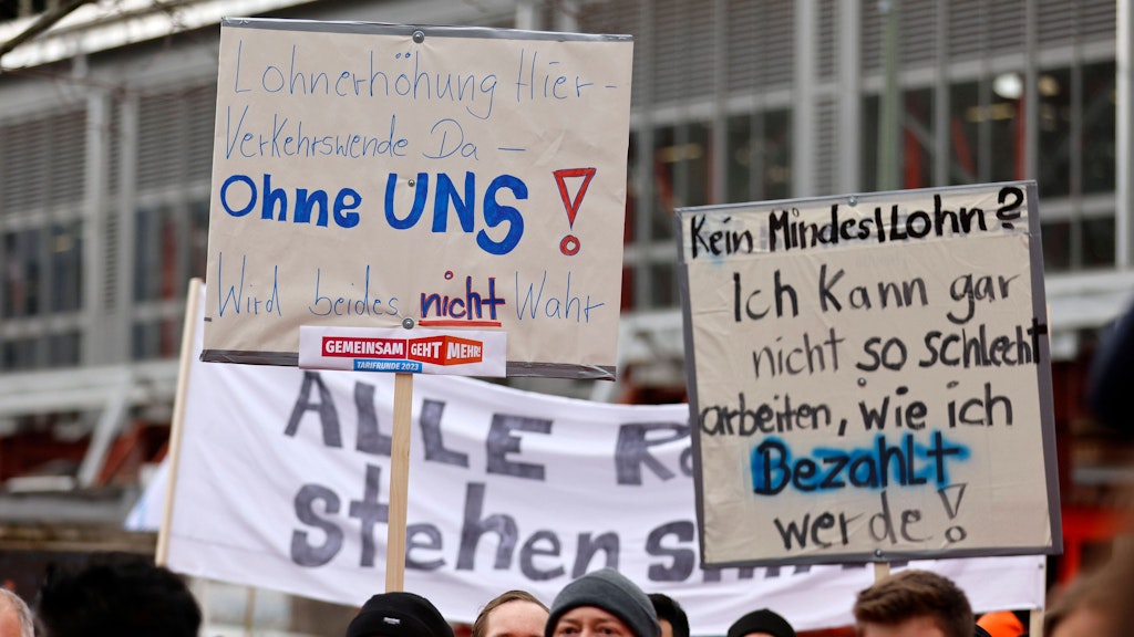 Die EVG hatte bereits Ende März zusammen mit Verdi gestreikt. Sie beharrt trotz eines Schlichterspruchs auf ihren Forderungen.