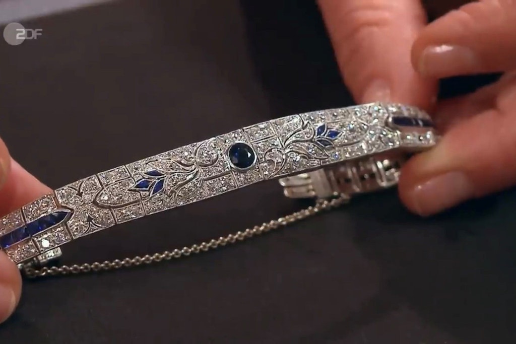 Dieses Armband soll bei „Bares für Rares“ verkauft werden.