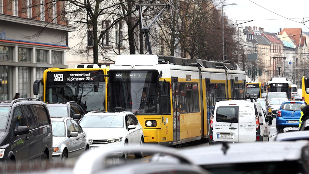 Dem Baustellenchaos in der Köpenicker Bahnhofstraße versuchen Autofahrer mit einem Umweg über die Köpenicker Straße in Biesdorf zu entgehen, sagt Peter Ohm vom VDGN.