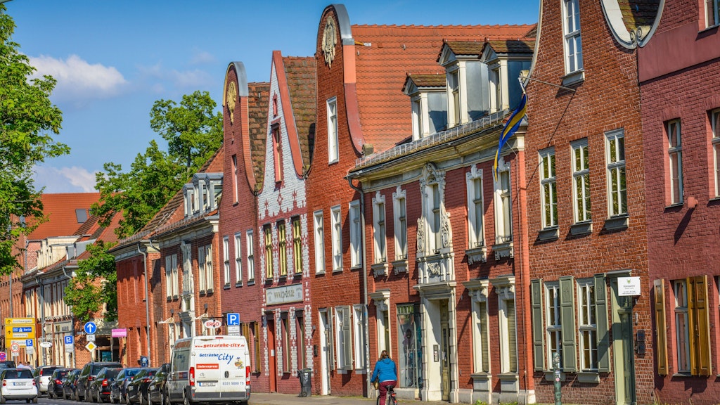 Holländisches Viertel, Kurfürstenstrasse in Potsdam. Hier findet an diesem Wochenende das Tulpen-Fest statt. 