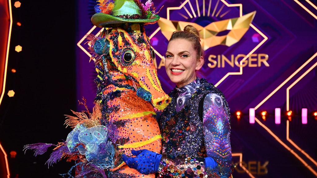 Schauspielerin und Sängerin Anna Loos steckte bei The Masked Singer im Seepferdchen-Kostüm.