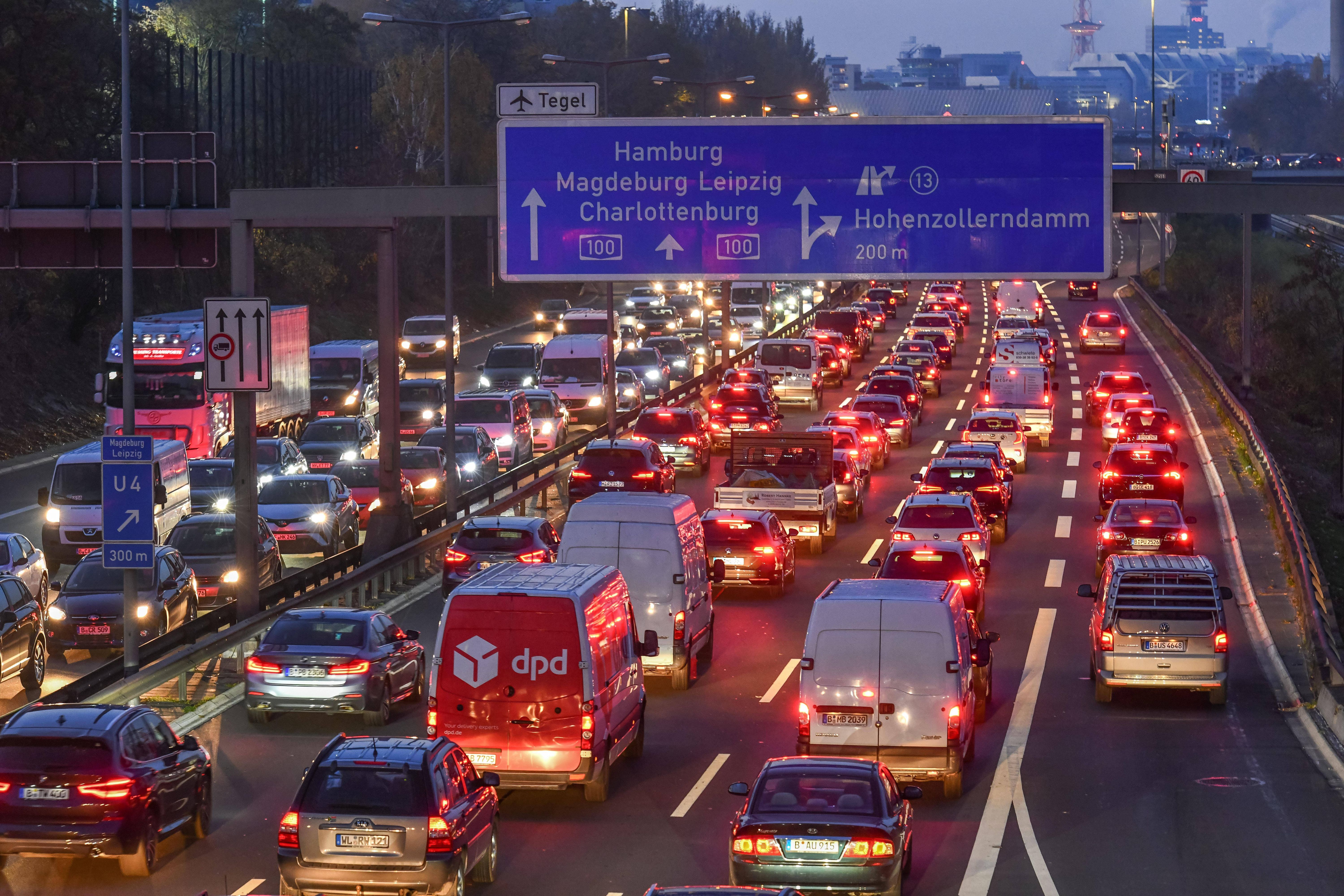 Achtung, Autofahrer! Baustellen, Staus: So Wird Der Verkehr In Berlin ...