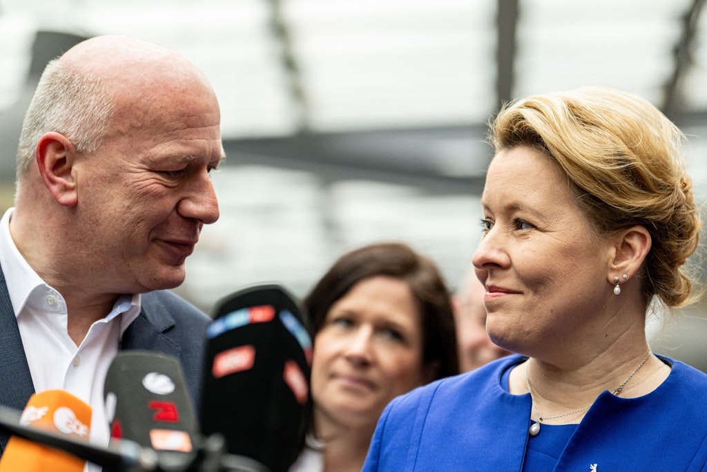 Sie werden die neue Senatsehe führen: Noch-Regierende Franziska Giffey (SPD) wird offenbar Wirtschaftssenatorin. CDU-Landeschef Kai Wegner wird der neue Regierende Bürgermeister.
