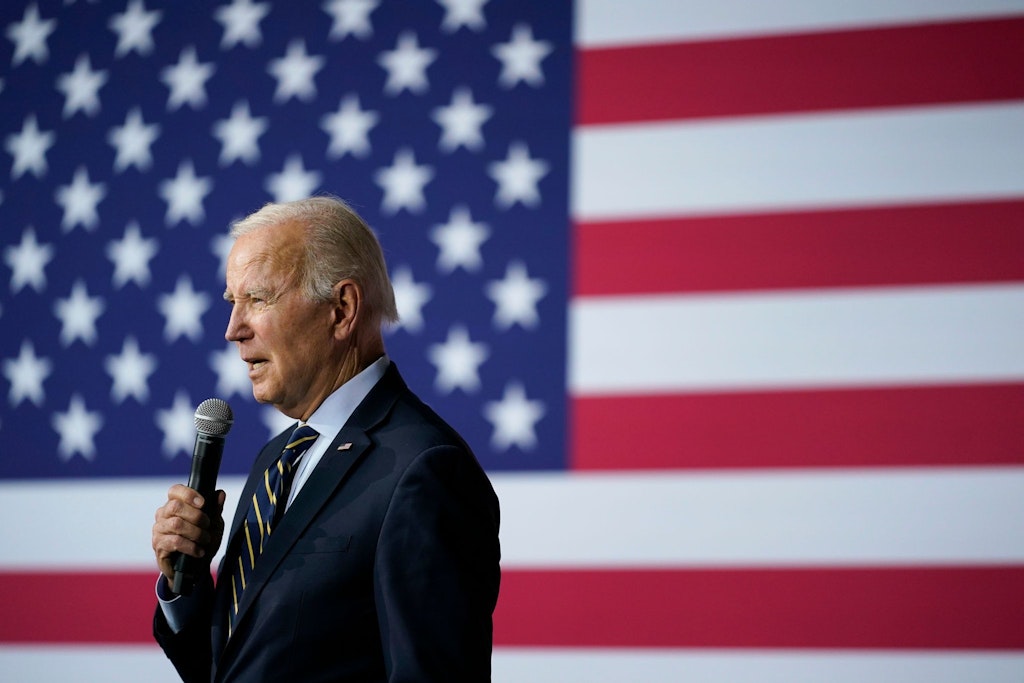 Joseph „Joe“ Robinette Biden jr. (80) will 2024 nochmal bei der US-Präsidentschaftswahl kandidieren. Dann ist er 81 Jahre alt.