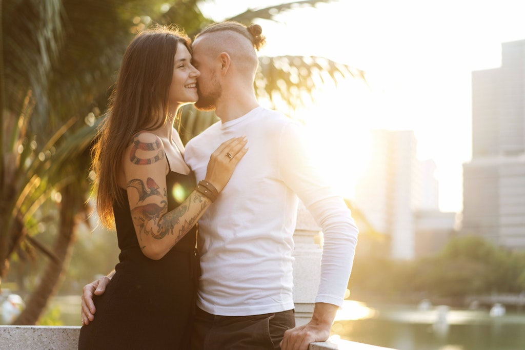 Wird es romantisch für Sie? Werfen Sie einen Blick in Ihr Horoskop für heute und finden sie es heraus?