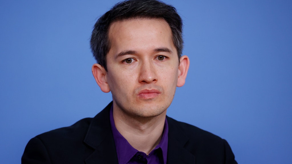Prof. Dr. Pao-Yu Oei von der Europa-Universität Flensburg forscht zur Energiewende. 