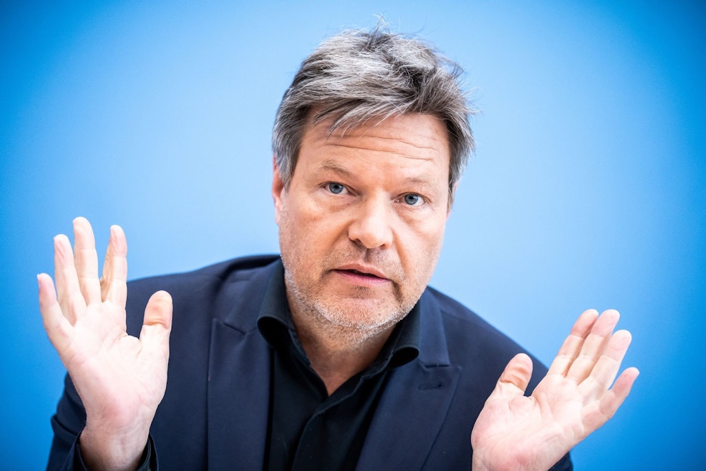 Wirtschaftsminister Robert Habeck lässt den möglichen Vetternwirtschafts-Fall prüfen. 