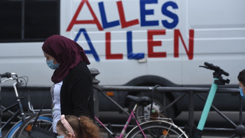 Schon seit einigen Jahren machen sich zum 1. Mai Konvois nach Grunewald auf. Wie hier 2020. 