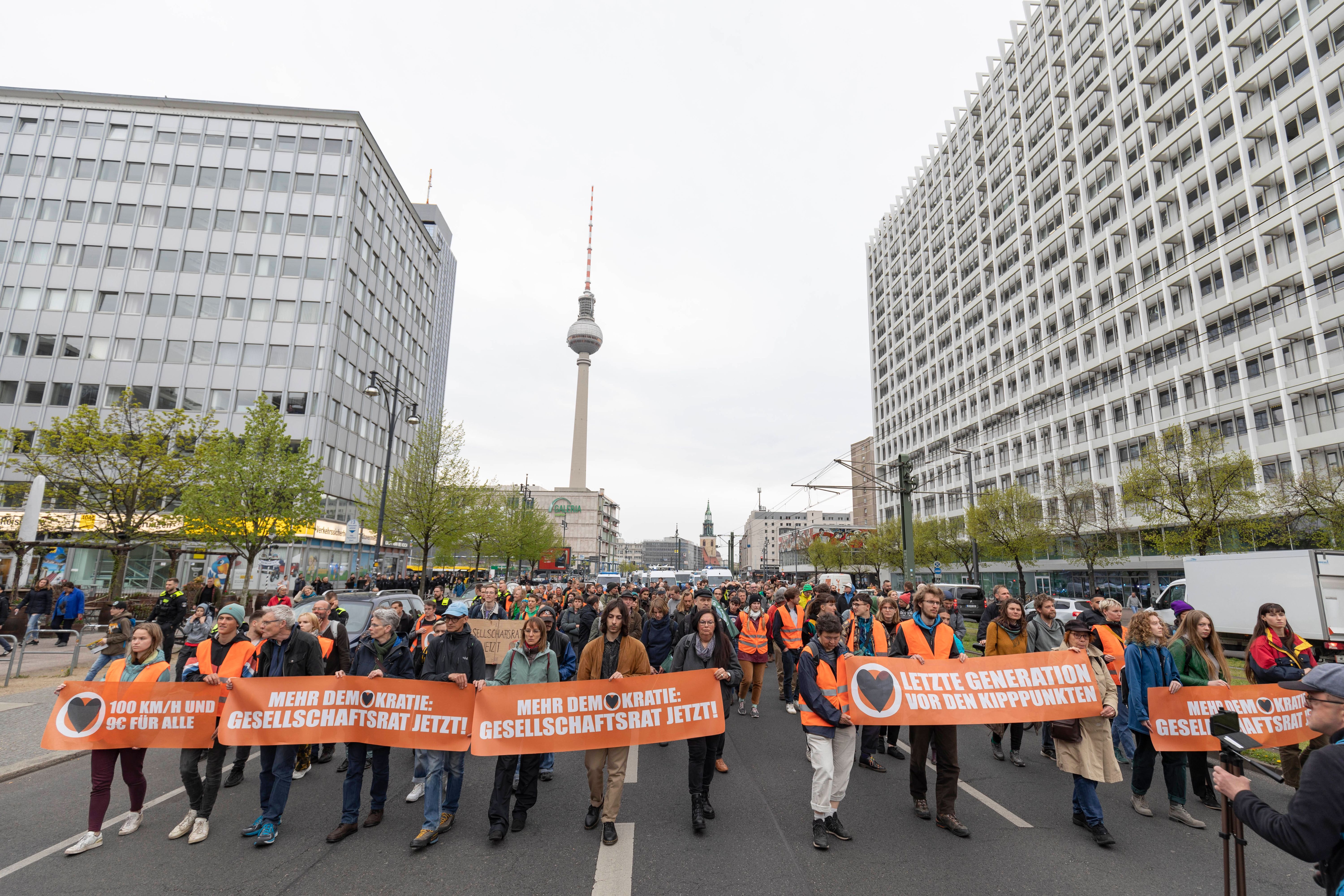 Chaos-Plan Der Klima-Kleber: DAS Haben Sie Ab Dienstag In Berlin Vor