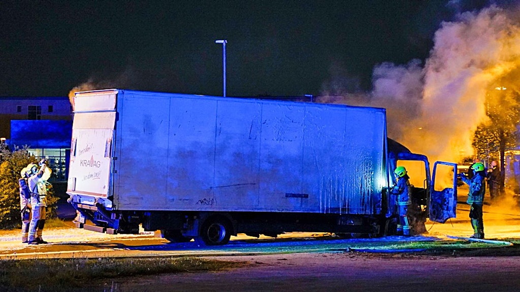 In Marzahn stand ein Lkw in Flammen.