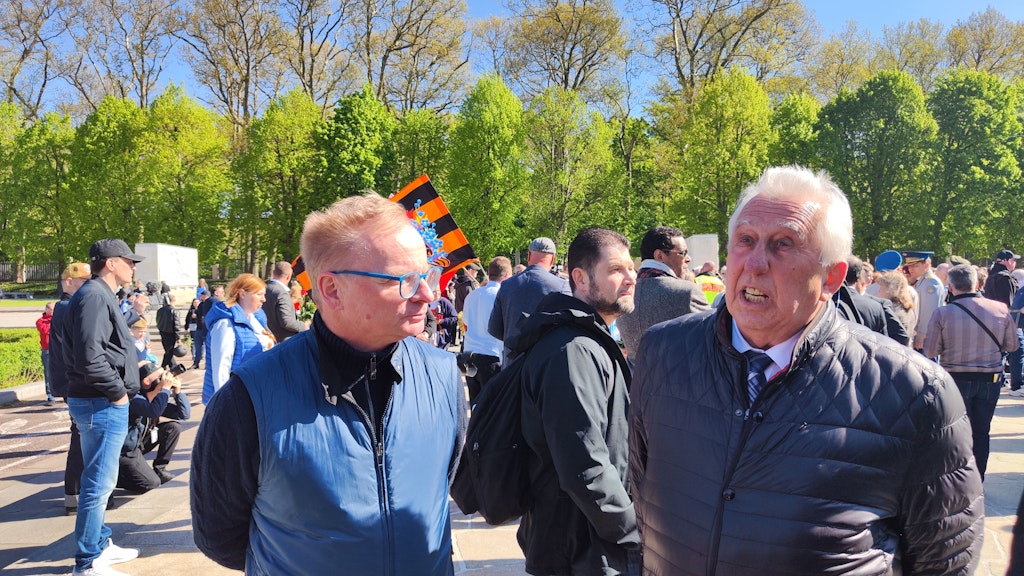 Uwe Steimle gedachte in Treptow gemeinsam mit Egon Krenz.