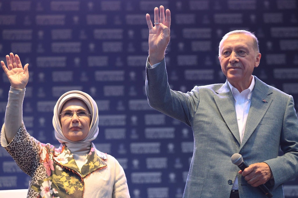 Recep Tayyip Erdogan mit seiner Frau Emine.
