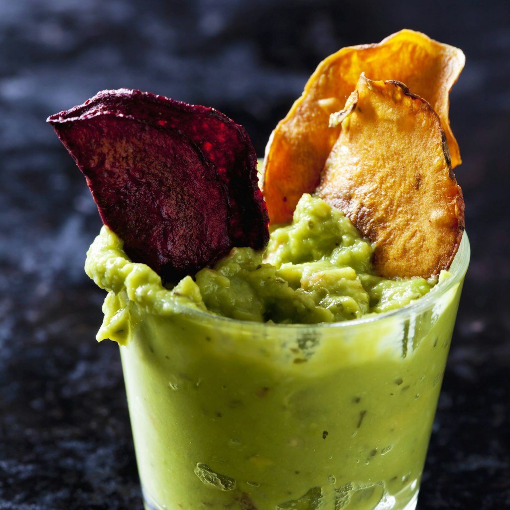 Das Avocado-Topping zur Süßkartoffel ist unglaublich lecker.