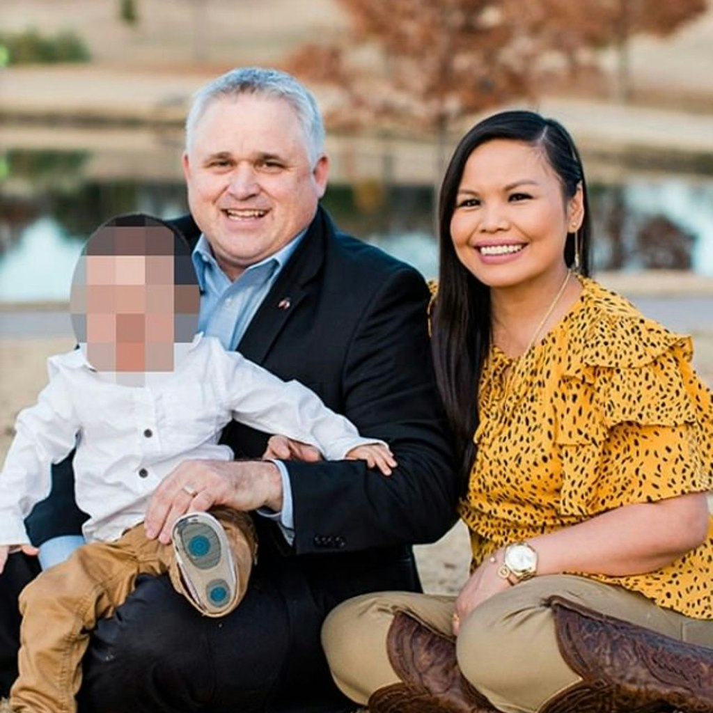 Bryan Slaton ist verheiratet und hat einen kleinen Sohn.