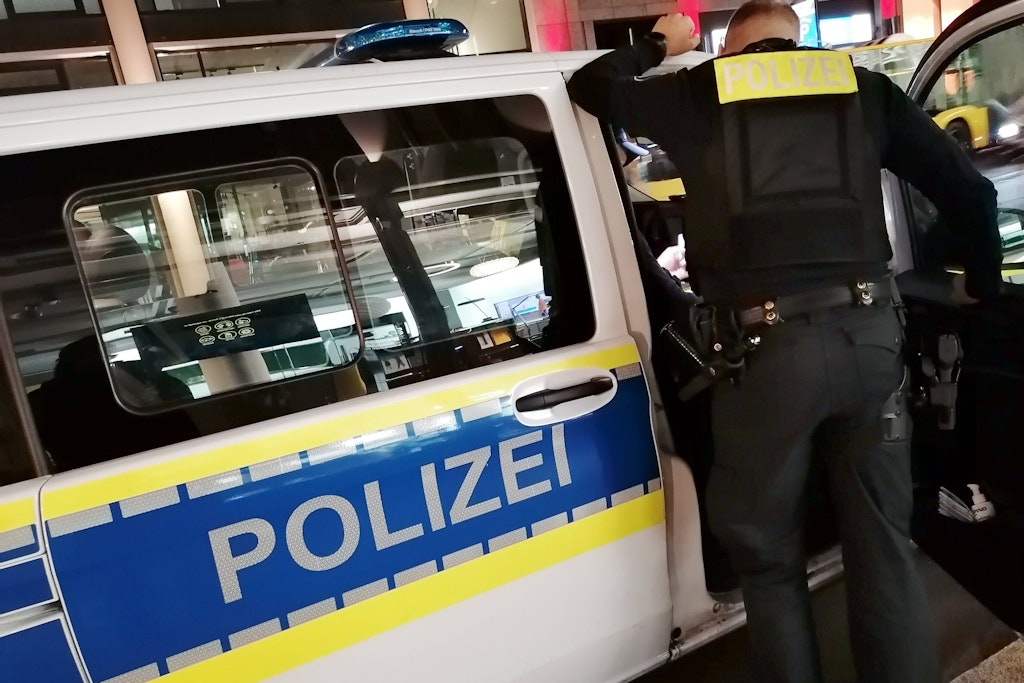 Die Polizeikontrolle eskalierte.