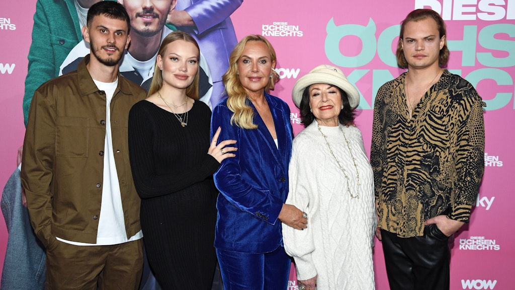 In „Diese Ochsenknechts“ ist Jimi Blue Ochsenknecht zwar zu sehen, doch beim Photocall für die zweite Staffel war er nicht dabei.
