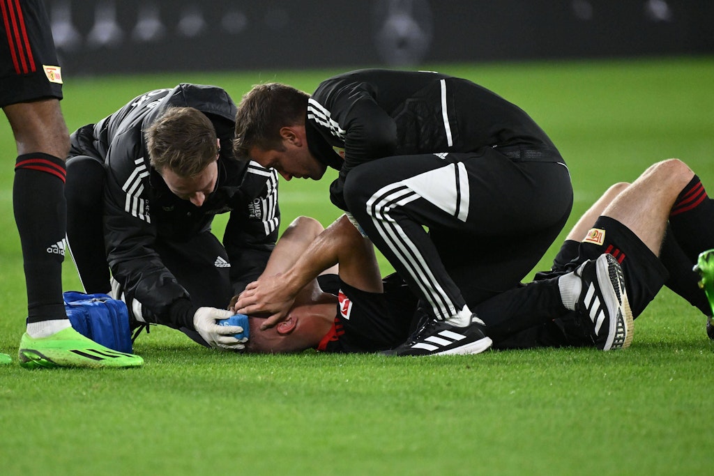 Nicht schon wieder: András Schäfer (25) verletzte sich, fehlt dem 1. FC Union im Endspurt um die Champions League.
