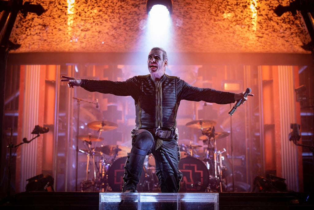 Till Lindemann ist der Frontmann von Rammstein. Am Sonnabend starten die Rocker aus Berlin ihre neue Europa-Tour.