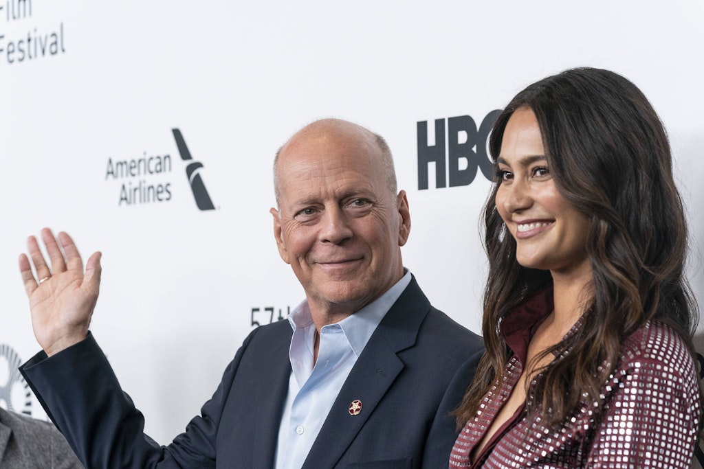 Emma Heming Willis teilte Berichte über den Zustand ihres Mannes Bruce Willis.