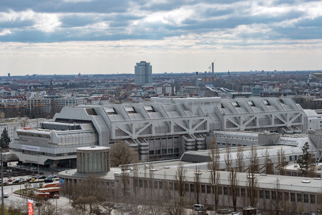 Neue Pläne: Das Messegelände ICC (Internationales Congress Centrum), aufgenommen vom Hochhaus des rbb Rundfunk Berlin-Brandenburg.