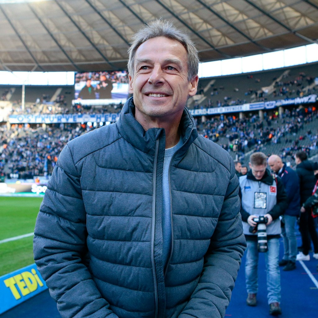 Jürgen Klinsmann forderte schnell neue Spieler, danach war er noch schneller wieder weg. 