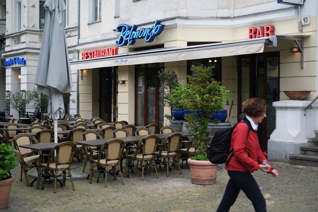 Das Restaurant Belmondo in Charlottenburg: Die Tierschutzorganisation Peta stellte Strafanzeige wegen Froschschenkel- und Stopflebergerichten. 