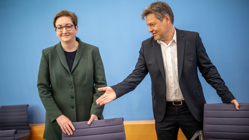 Klara Geywitz (SPD) und Robert Habeck (Grüne): Bei der gemeinsamen Entwicklung einer Art gesetzlich vorgeschriebenen Heiz-Katasters mit dem Wirtschaftsminister hat die Bauministerin den Hut auf.
