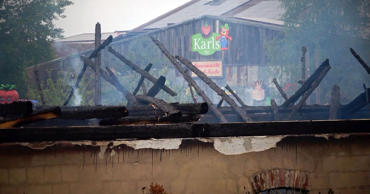 Nach Feuer auf Karls Erdbeerhof Am machte der Hof schon